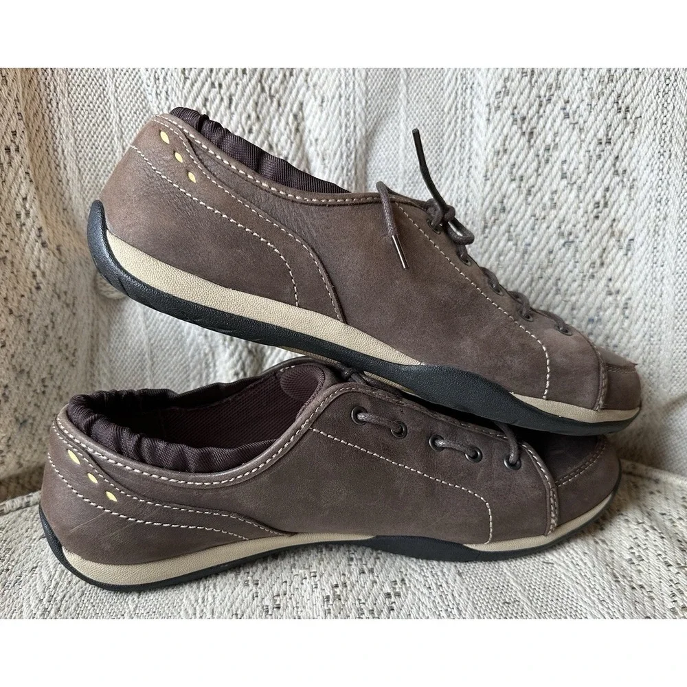 LL Bean Sneaker Womens 9.5 M Brown Leather Shoes Athletic Casual Lace Up Outdoor